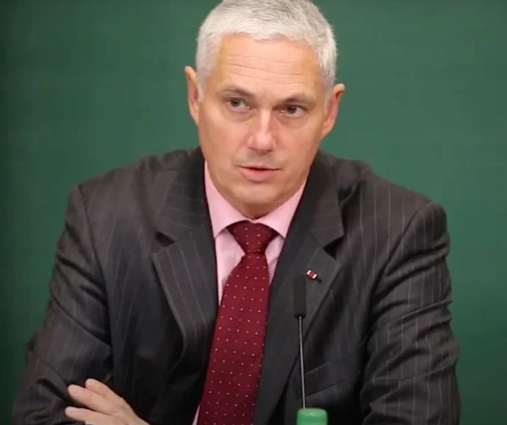 Naviguer dans la vie publique ensemble