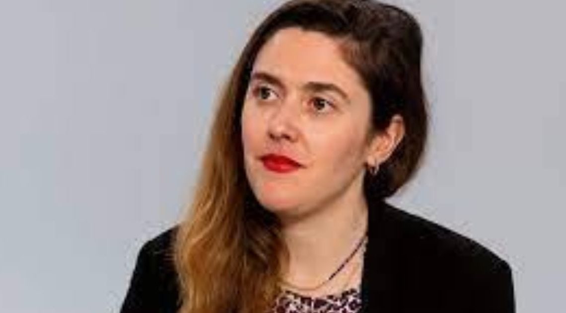 Noémie Schulz Origine: Parcours, Racines et Identité